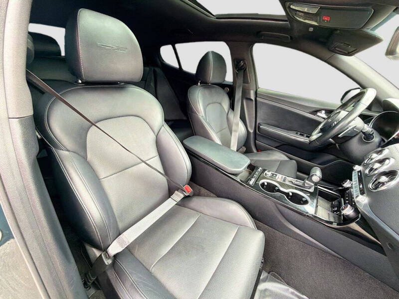2022 Kia Stinger