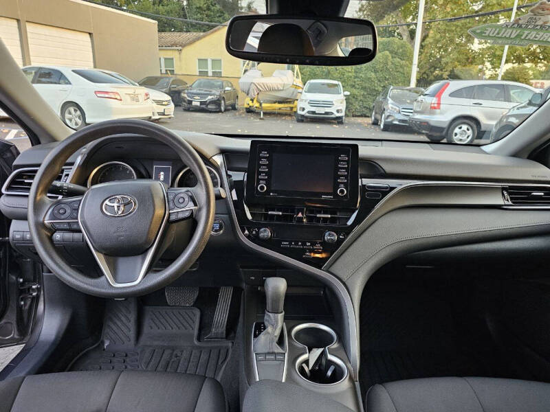 2023 Toyota Camry LE