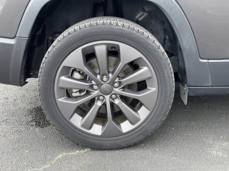 2021 Jeep Cherokee 80th Anniversary Edition