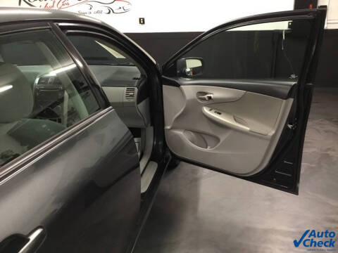 2011 Toyota Corolla LE