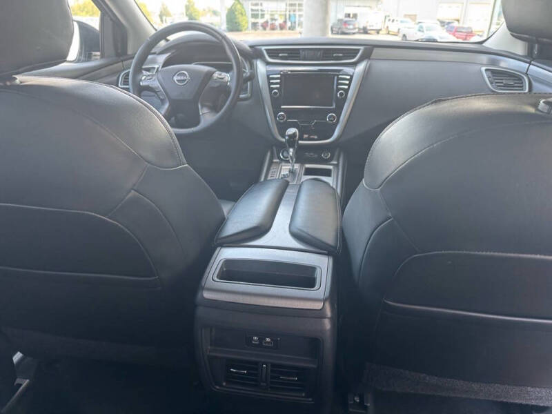 2023 Nissan Murano SV