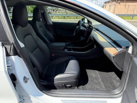 2019 Tesla Model 3 Long Range