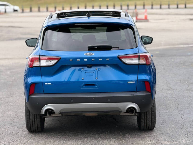 2020 Ford Escape SEL