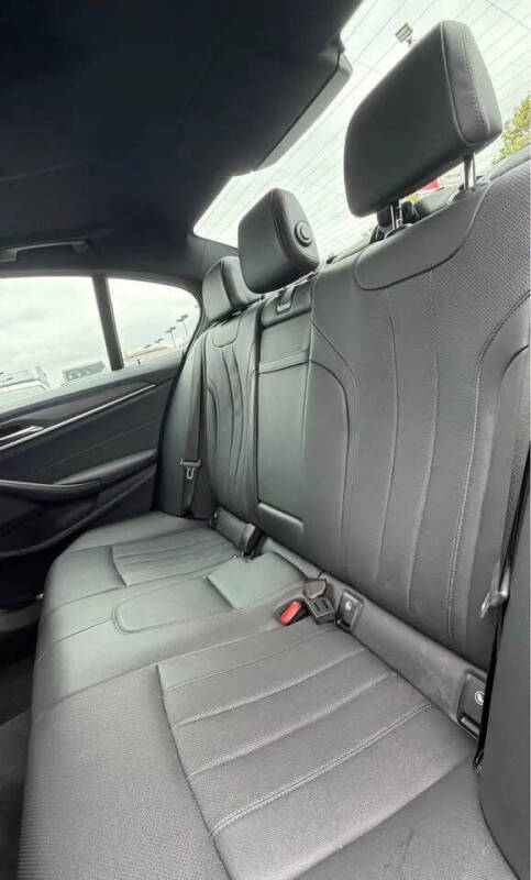 2022 BMW 5 Series 530i