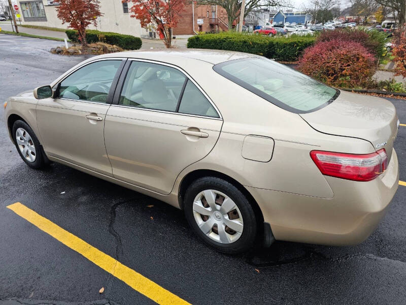 2008 Toyota Camry LE photo 6