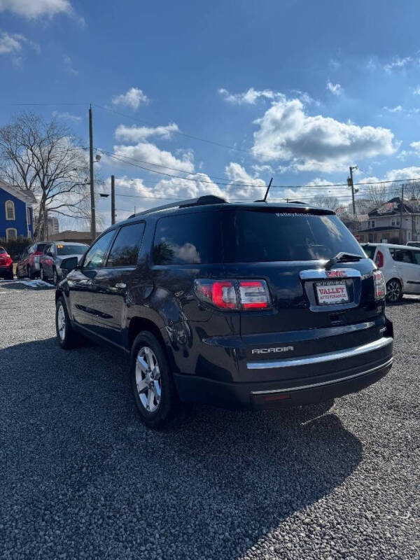 2016 GMC Acadia SLE-2