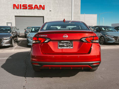 2025 Nissan Versa SR