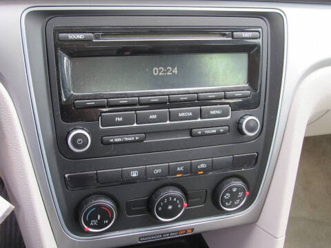 2013 Volkswagen Passat S