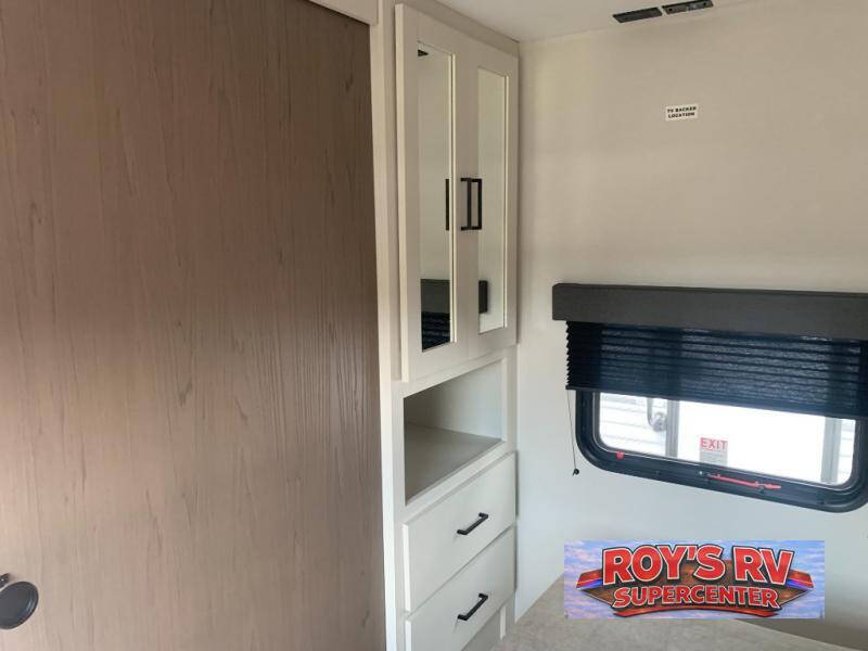 2026 Grand Design RV Momentum