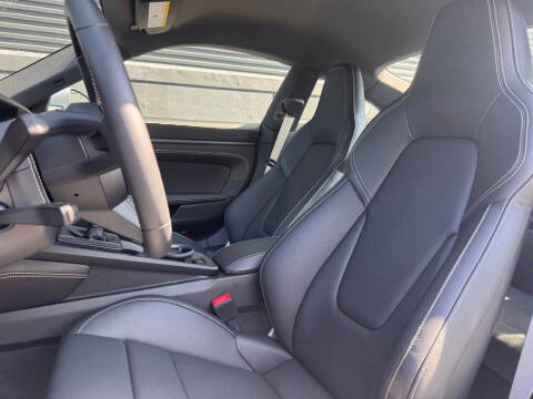 2025 Porsche 911 Carrera T