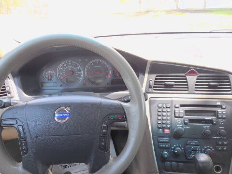 2004 Volvo XC70