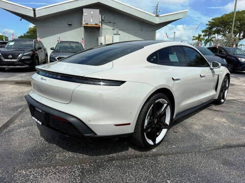 2022 Porsche Taycan