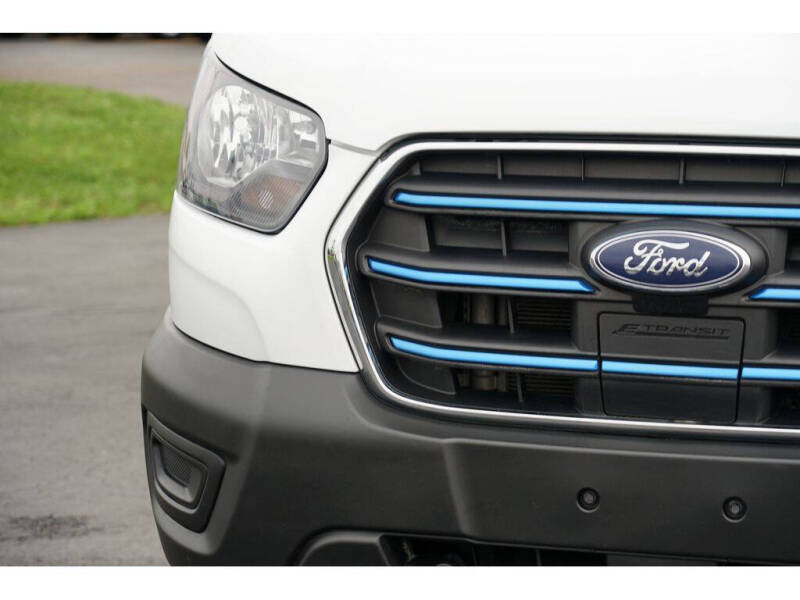 2022 Ford E-Transit