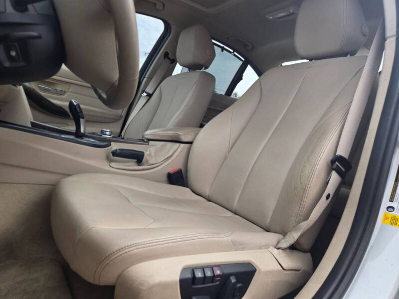 2013 BMW 3 Series 328i