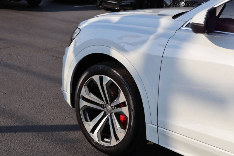 2019 Audi Q8 quattro Premium Plus 55 TFSI