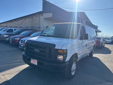 2008 Ford E-Series for sale at Six Brothers Mega Lot in Youngstown OH