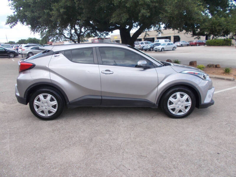 2019 Toyota C-HR LE