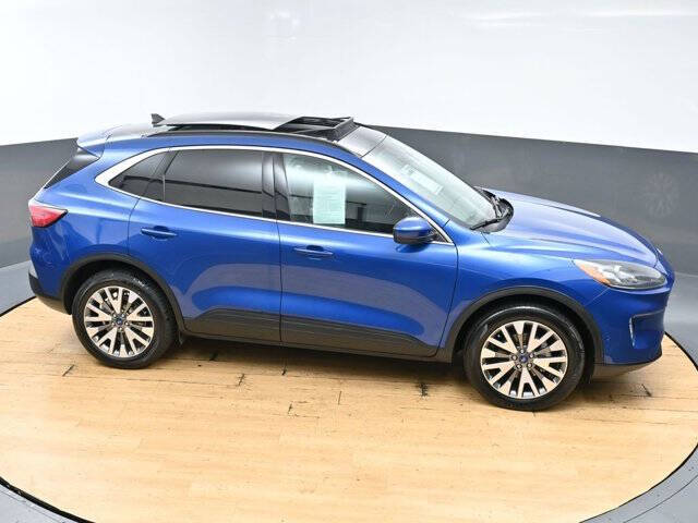 2022 Ford Escape Titanium