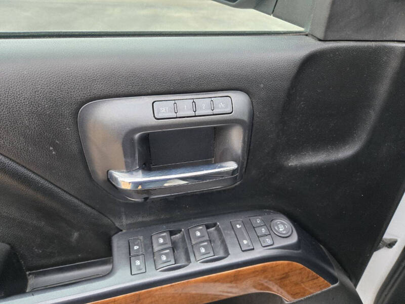 2017 Chevrolet Silverado 1500 High Country