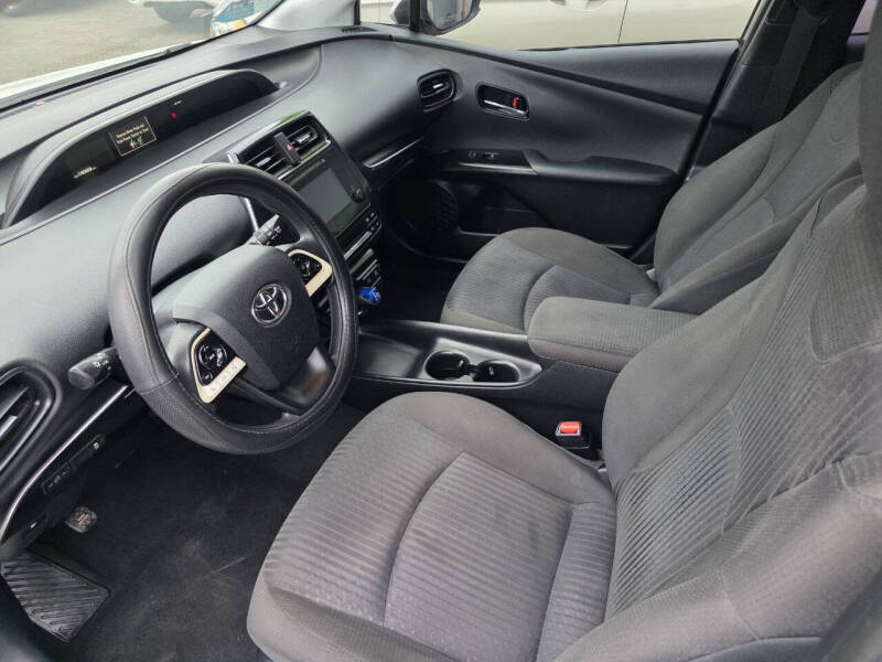 2016 Toyota Prius Two