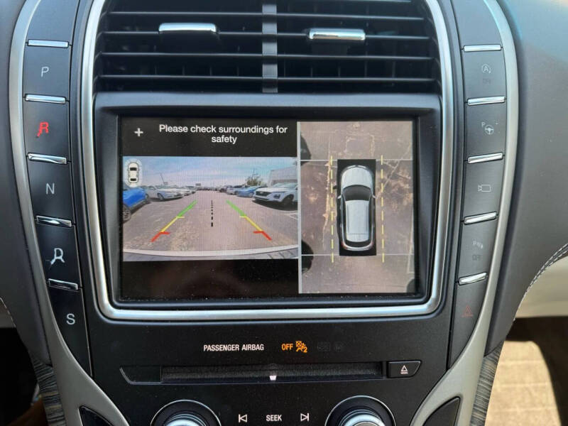 2019 Lincoln Nautilus Black Label