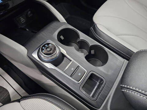 2026 Ford Escape Platinum