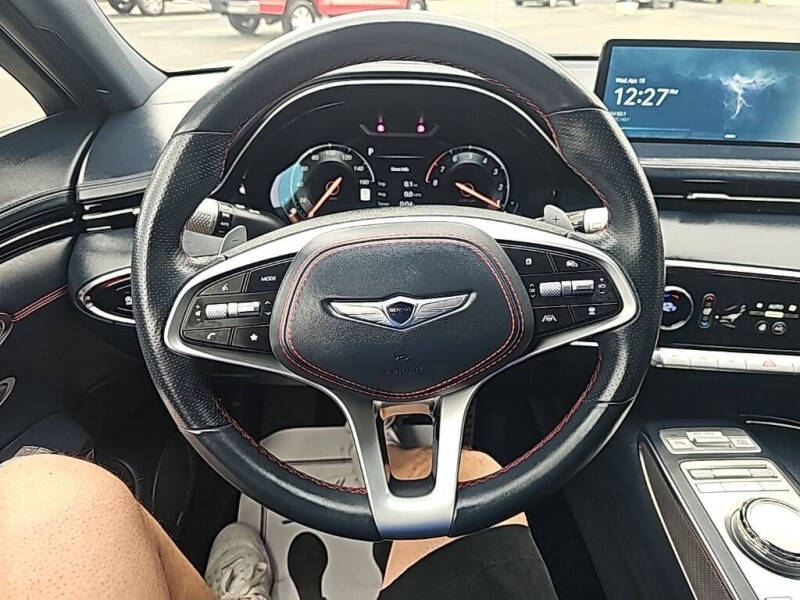 2023 Genesis GV70 2.5T Standard