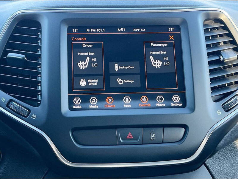 2022 Jeep Cherokee Latitude Lux