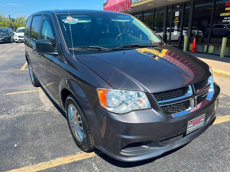 2020 Dodge Grand Caravan SE