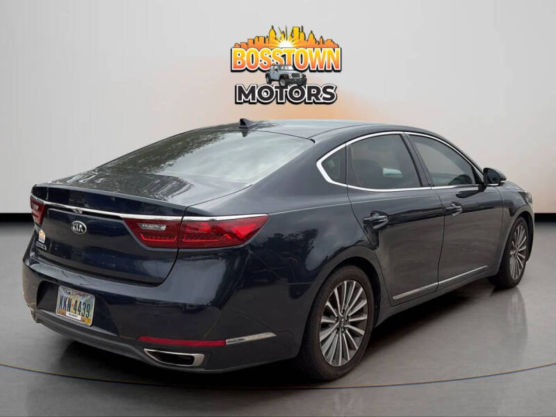 2017 Kia Cadenza Premium