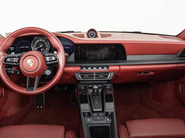 2023 Porsche 911 Carrera GTS