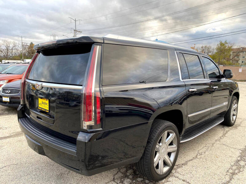 2018 Cadillac Escalade ESV Luxury