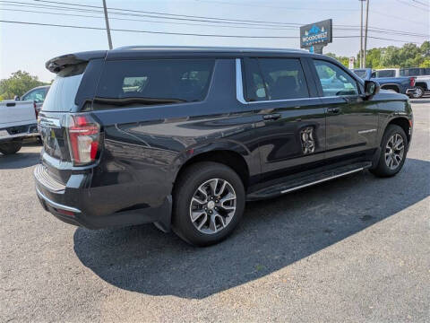 2023 Chevrolet Suburban LS