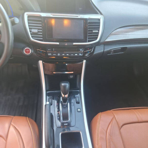 2017 Honda Accord Hybrid Touring