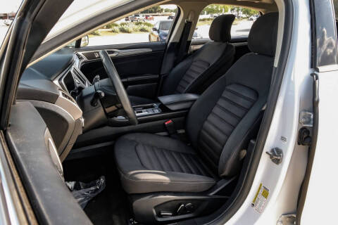 2019 Ford Fusion Hybrid SE