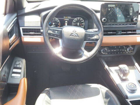 2023 Mitsubishi Outlander SEL