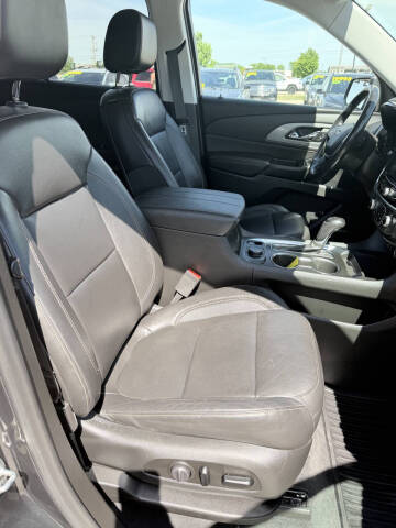 2020 Chevrolet Traverse LT Leather