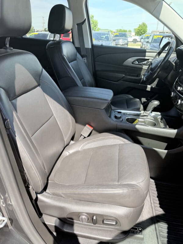 2020 Chevrolet Traverse LT Leather