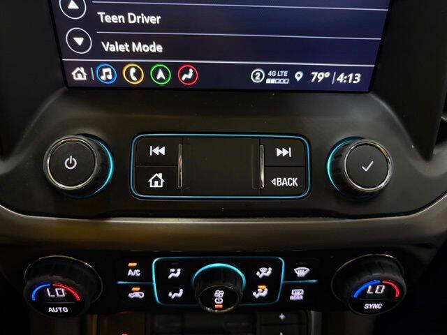 2022 GMC Acadia AT4