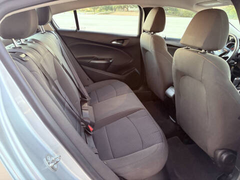 2018 Chevrolet Cruze LS Auto