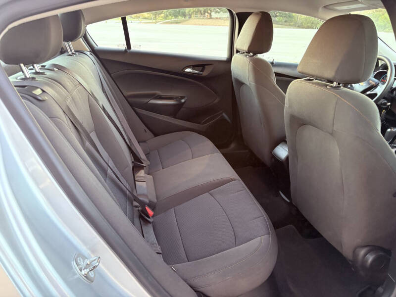 2018 Chevrolet Cruze LS Auto