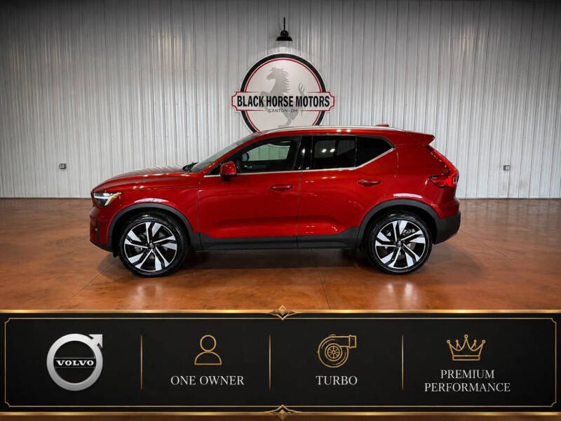 2023 Volvo XC40 B5 Plus Bright Theme