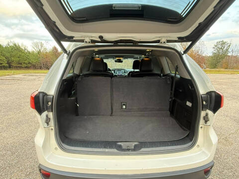 2017 Toyota Highlander SE