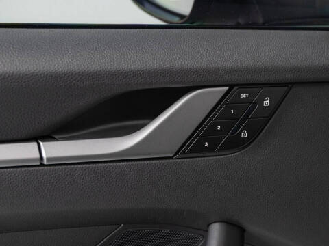 2025 Porsche 911 Carrera