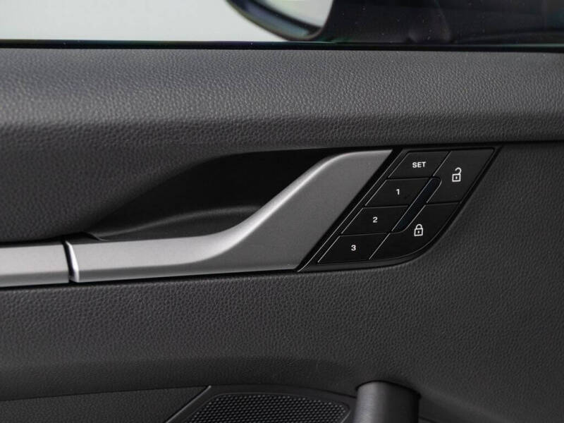 2025 Porsche 911 Carrera