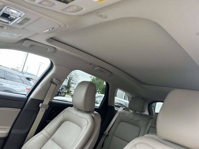 2023 Lincoln Corsair Standard