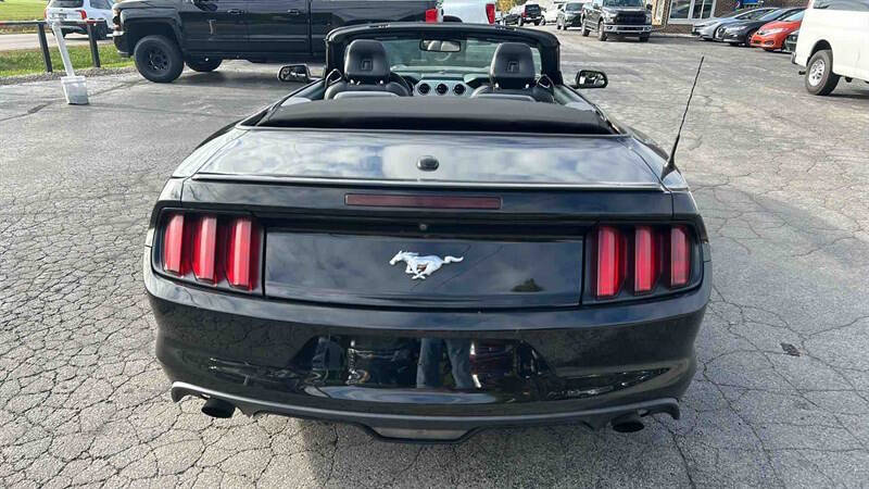 2017 Ford Mustang EcoBoost Premium