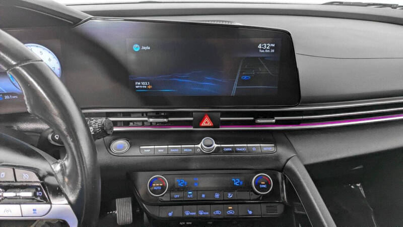 2022 Hyundai Elantra