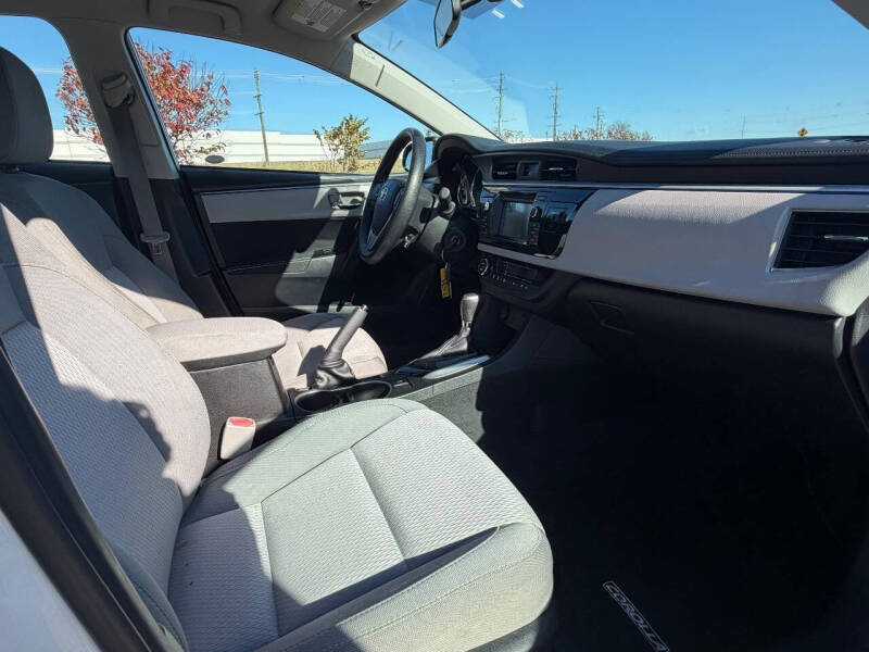 2015 Toyota Corolla LE