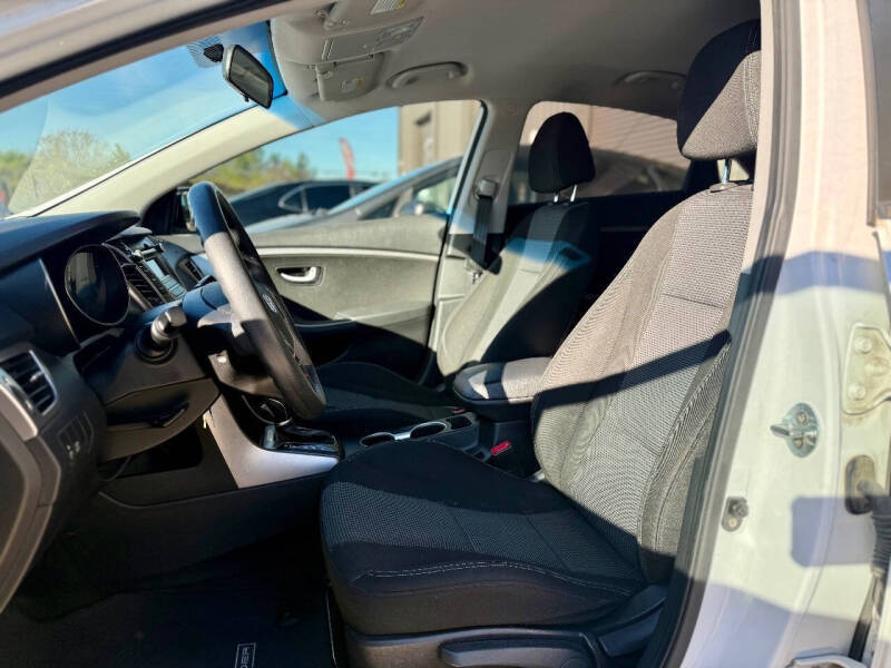 2017 Hyundai Elantra GT